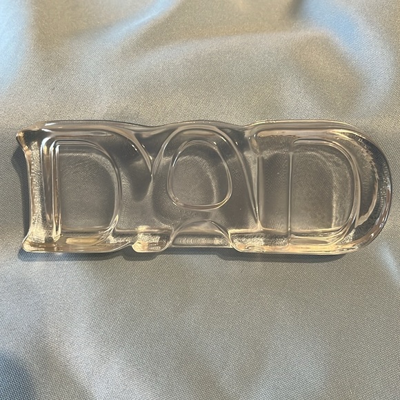 Princess’s House   Dad paperweight. - Picture 3 of 3